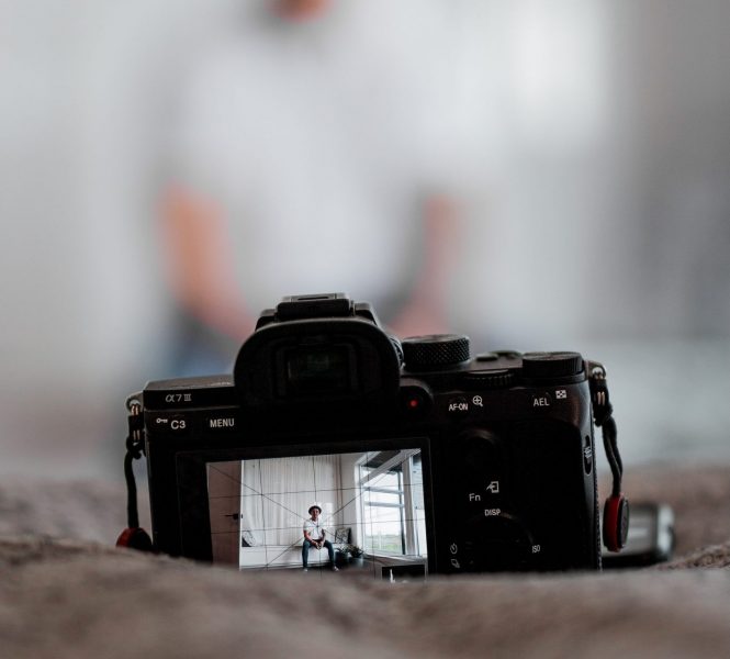 bantersnaps-0eo4e1eh13I-unsplash